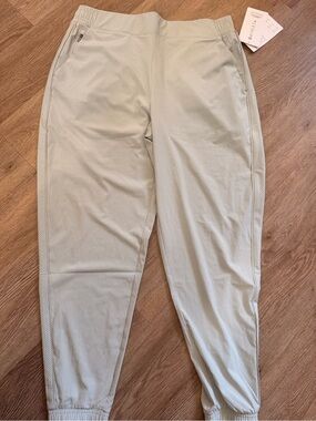 Athleta Sage Green Ribbed Jogger Pants 0065